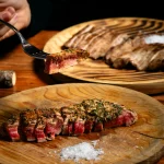 Buit marinat en chimichurri argentí a la brasa, del menú de carns fresques del restaurant La Madurada steak house a Guinardó, Barcelona