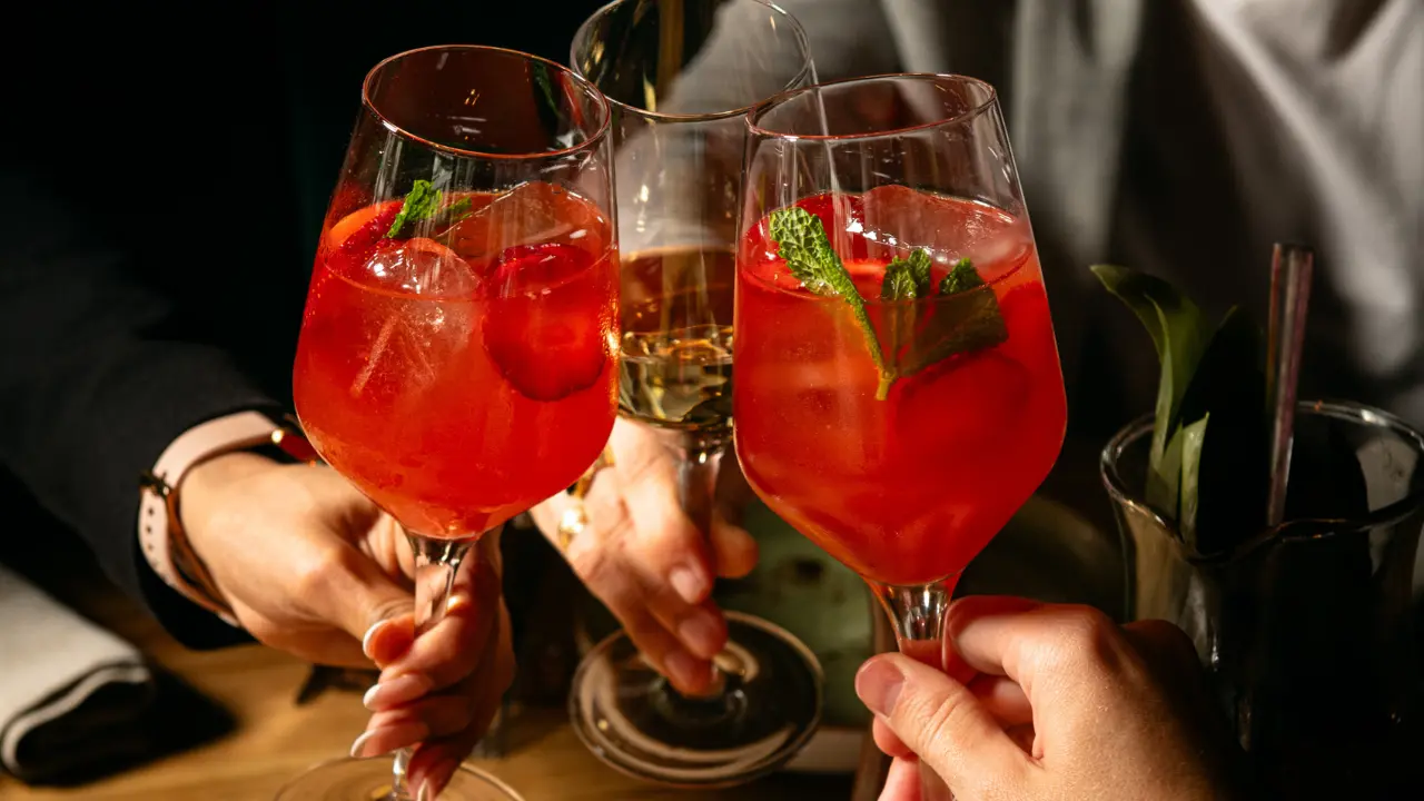 Cenas para grupos de amigos y familia a la carta en Horta Sant Andreu, restaurante la Madurada.