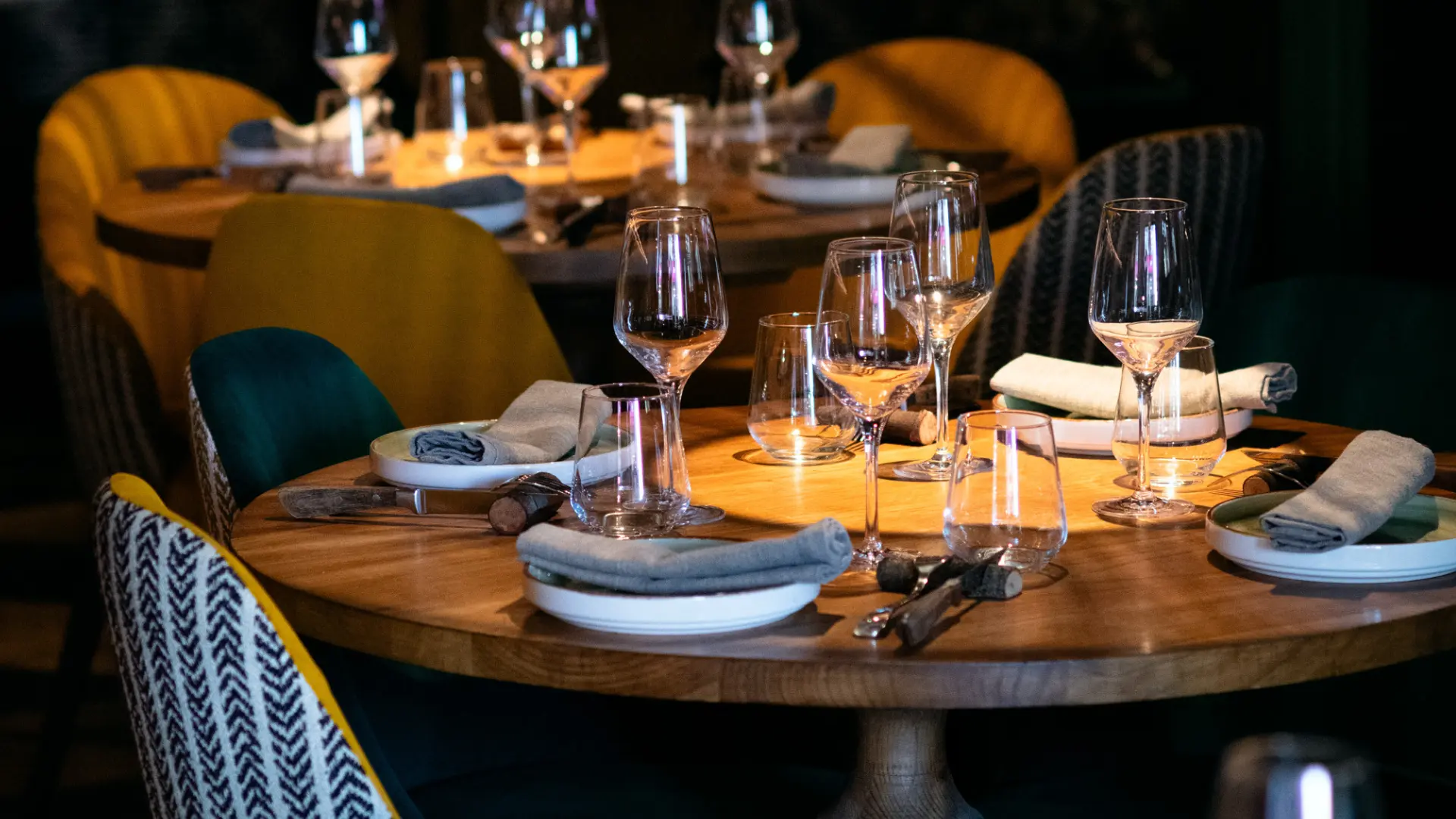 Cena romántica de Sant Jordi en La Madurada, restaurante de carne a la brasa en Horta y Sant Andreu, Barcelona